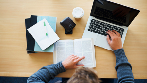 Kỹ năng tự học và tìm tòi là không thể thiếu trong thiết kế thời trang